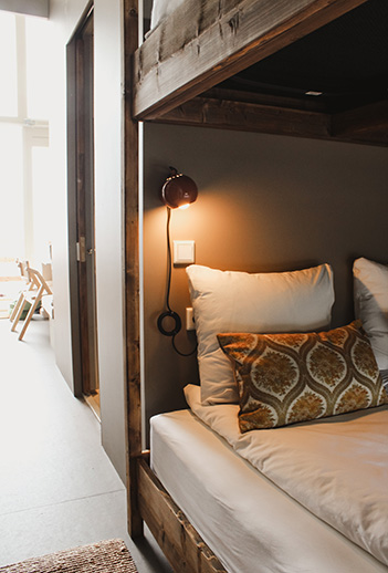 stapelbed in strandhuisje