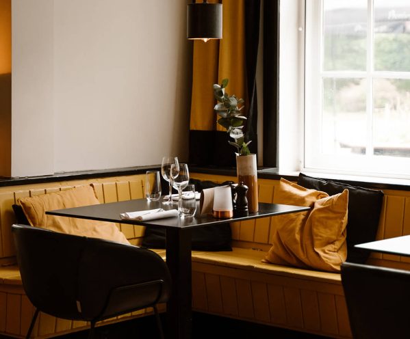 Sfeerimpressie bosbrasserie bos hotelkamers